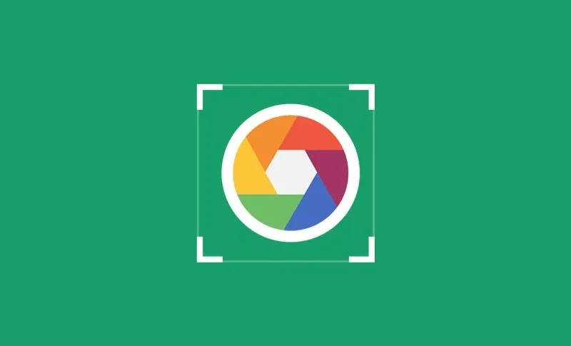 Icon of a camera shutter in a viewfinder