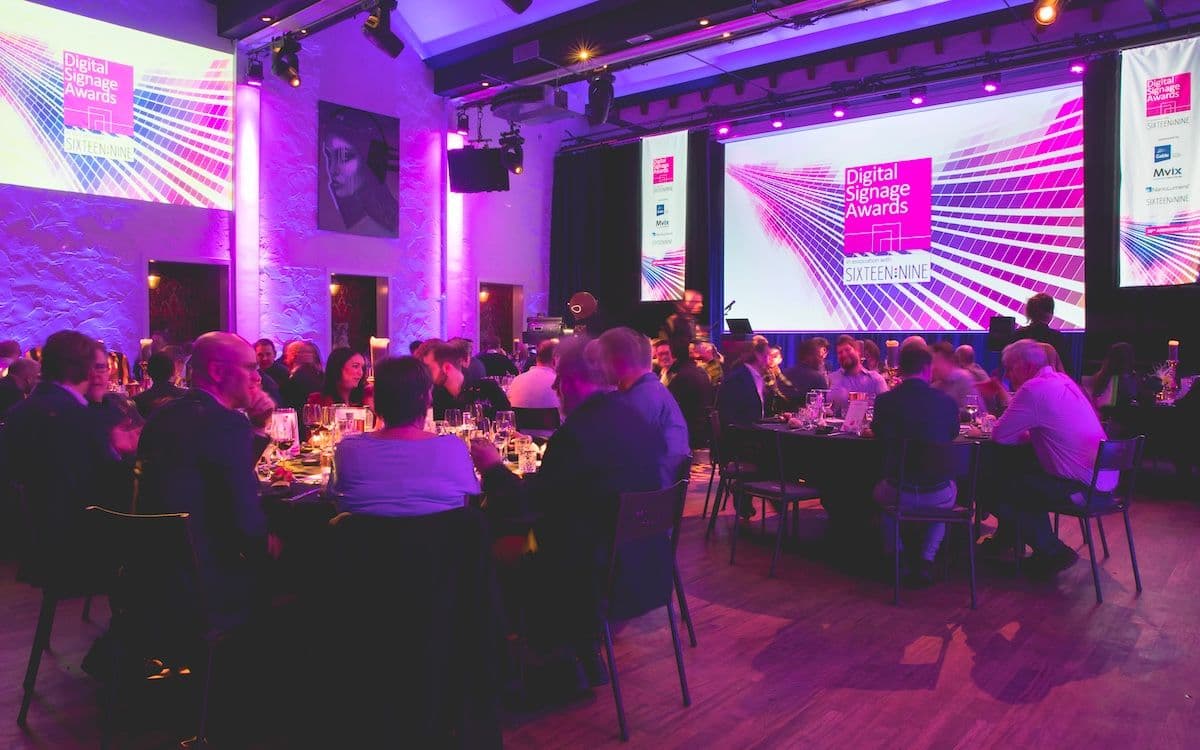 Play Digital Signage winner of the 2022 Sixteen:Nine digital signage award