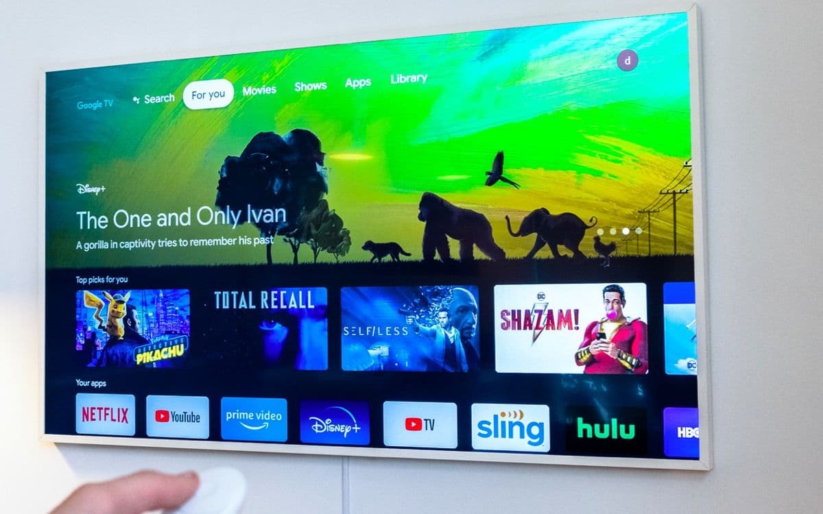 Differences between digital signage media player and smart tv 
