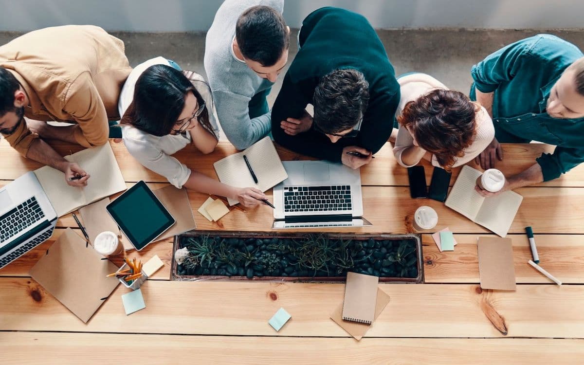 Digital Signage Teams