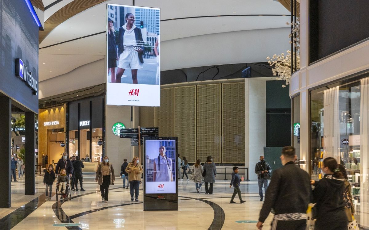 Digital Signage for Shopping Mall | PlaySignage