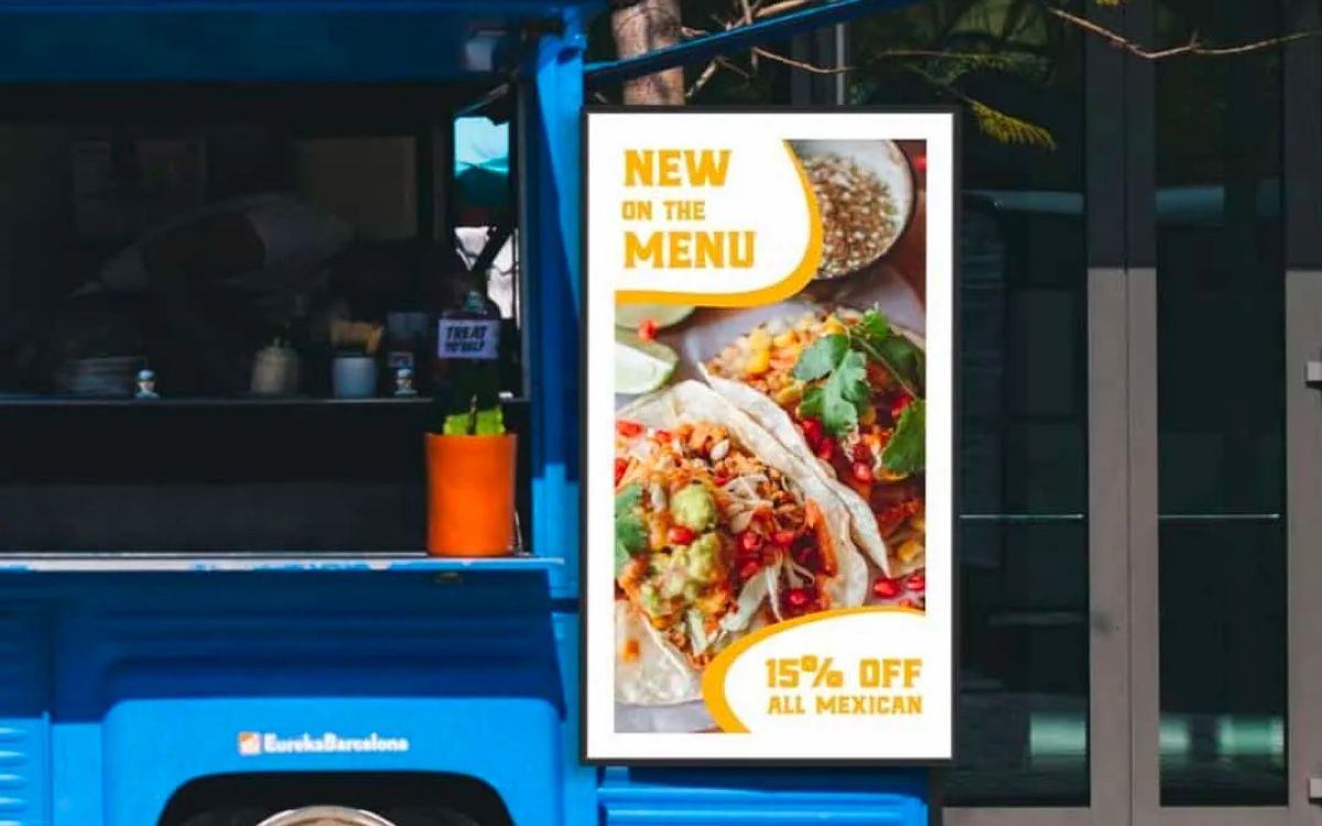 Digital signage menu boards for food trucks to enhance customer experience
