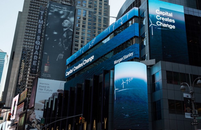 Simple digital signage content guide to for retailers